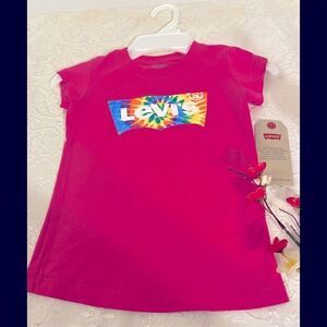 💥Levi’s Graphic T-Shirt Short Sleeve Size :4 & 6
